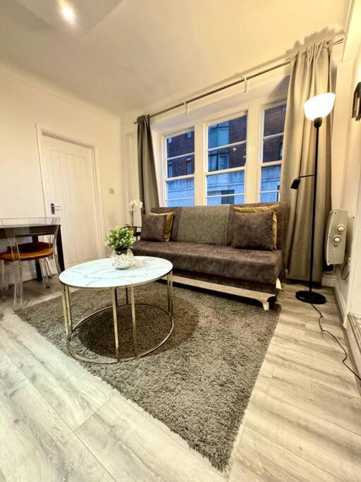 Centrally-Located Gem In Marble Arch, Лондон Екстер'єр фото