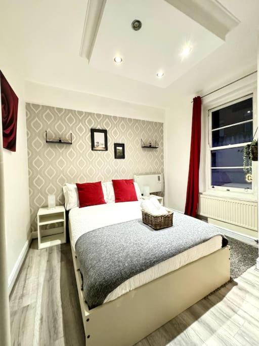 Centrally-Located Gem In Marble Arch, Лондон Екстер'єр фото
