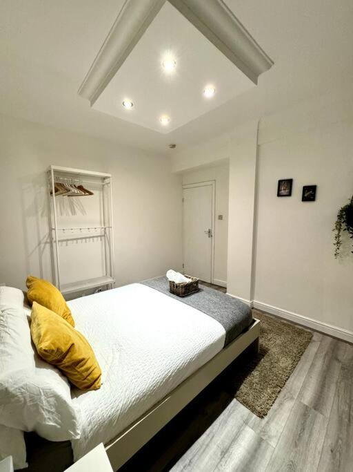 Centrally-Located Gem In Marble Arch, Лондон Екстер'єр фото