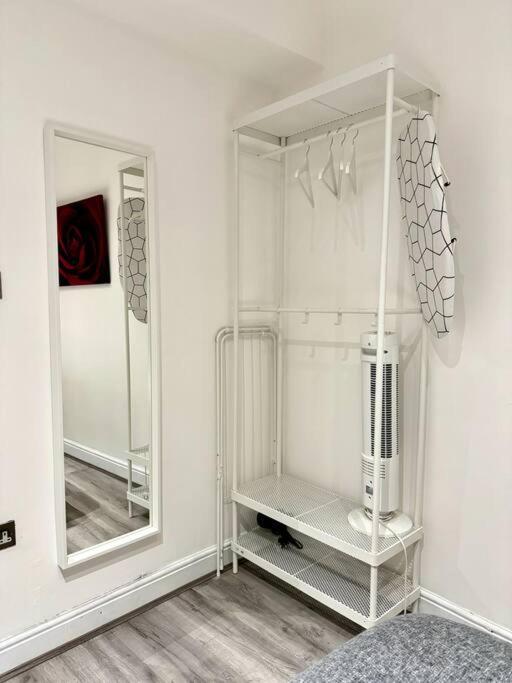 Centrally-Located Gem In Marble Arch, Лондон Екстер'єр фото