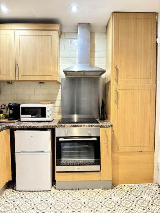 Centrally-Located Gem In Marble Arch, Лондон Екстер'єр фото