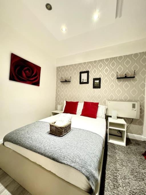 Centrally-Located Gem In Marble Arch, Лондон Екстер'єр фото